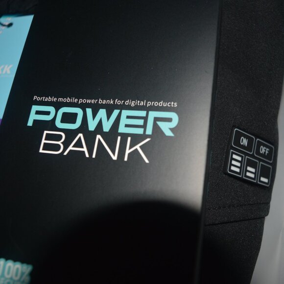 Men`s Heated coat new with battery pack and soft hood water resistant - Picture 3 of 4